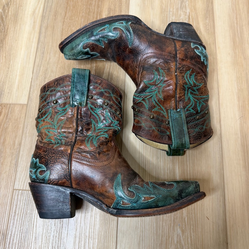 Corral Brown and Turquoise Embellished & Embroidered Snip Toe Western Boots - Picture 7 of 11